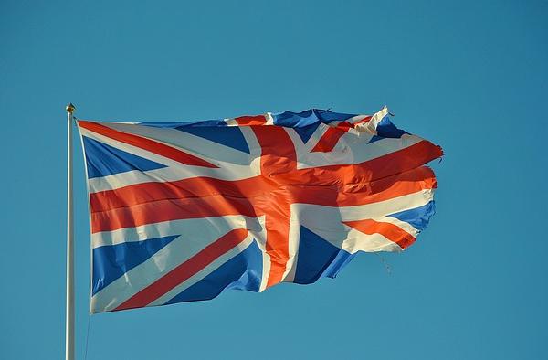 英国必须做亲权转移